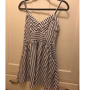 EXPRESS Navy Blue & White dress